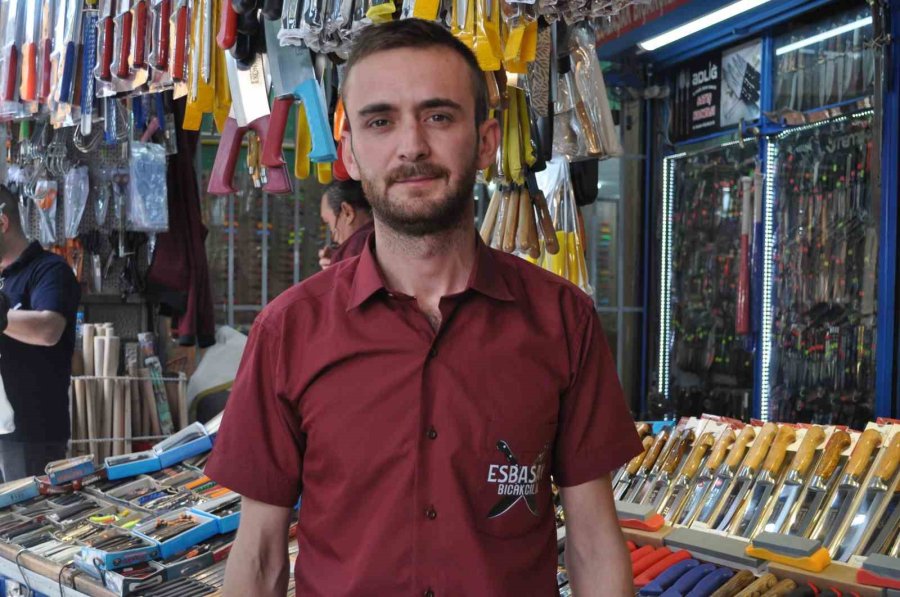 Bıçakçılar Da Sıra Numarası Vermeye Başladı