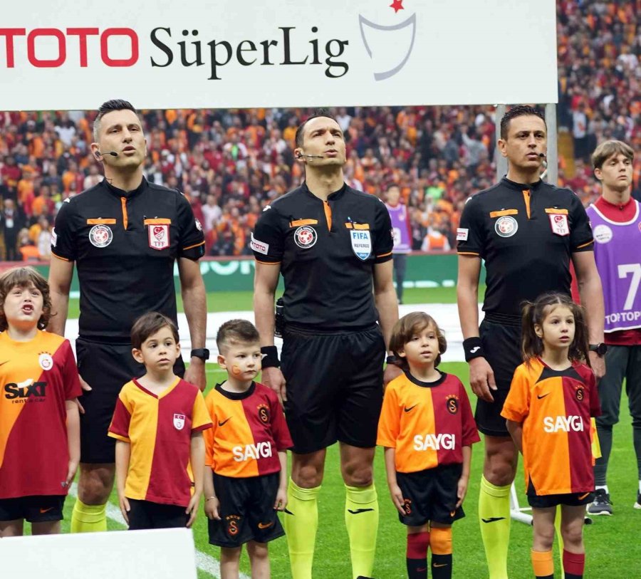 Abdulkadir Bitigen 20 Maç Yönetti