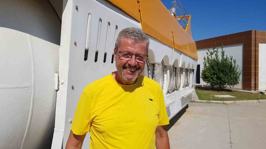 Emekli Deniz Kuvvetleri Komutanından ’titan’ Açıklaması