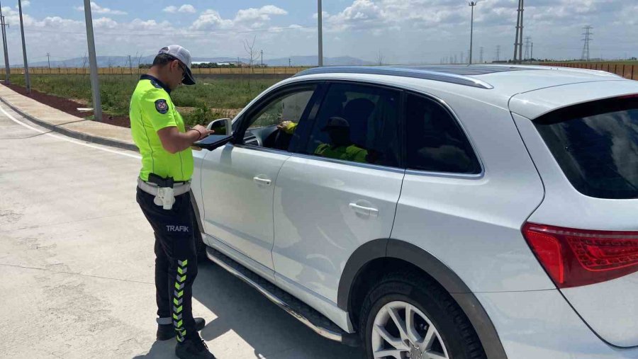 Bayram Tatili Yolundaki Sürücülere Uyarı