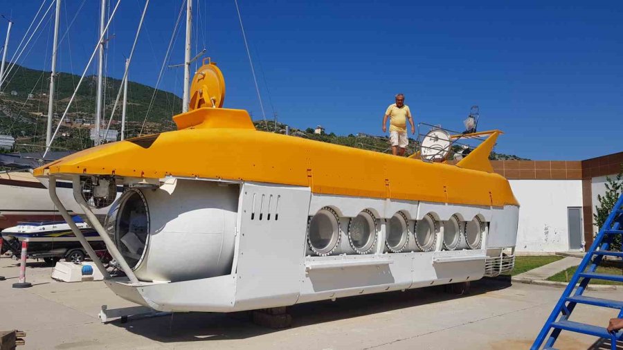 Emekli Deniz Kuvvetleri Komutanından ’titan’ Açıklaması