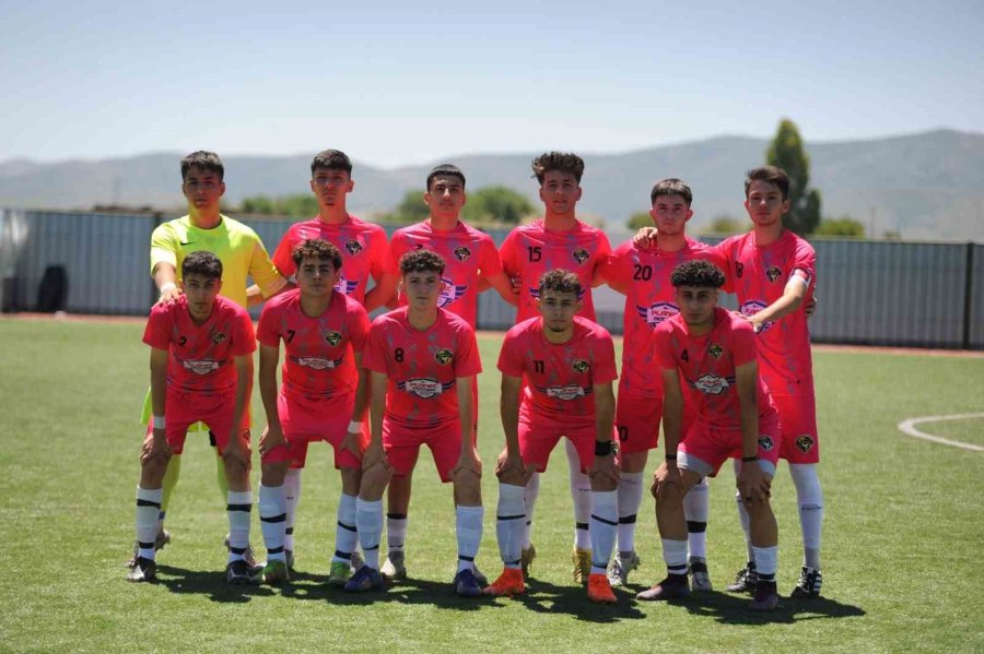 U17 Türkiye Şampiyonası: Kocasinan Şimşekspor: 1 - Karatay Belediyespor: 0