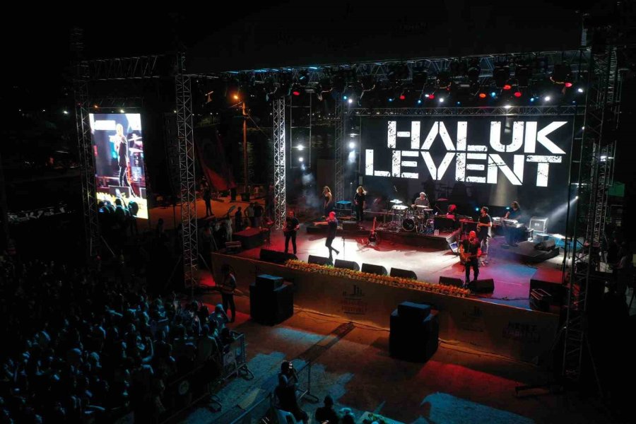 Haluk Levent, 11. Uluslararası Soli Güneş Festivalinde Sahne Aldı