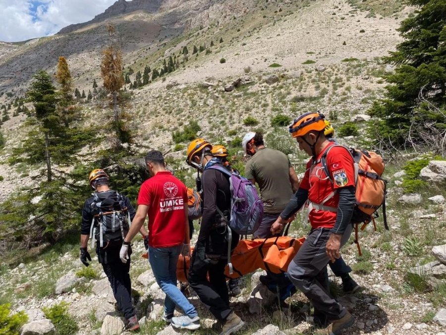 Tırmanış Faciayla Bitti: Düşen Dağcı Öldü