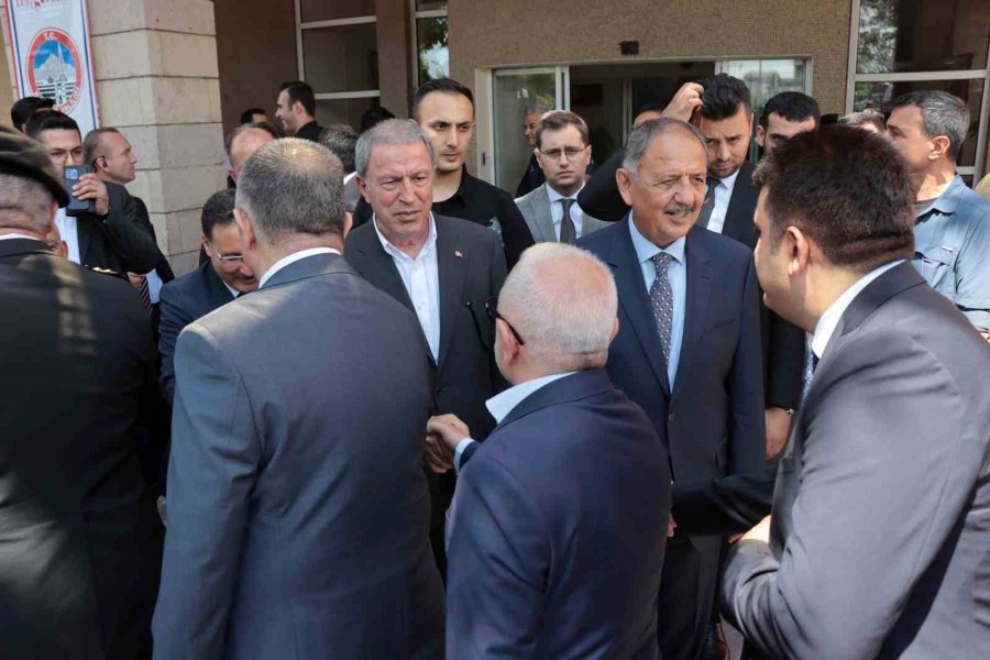 (düzeltme) Bakan Özhaseki: "sene Sonuna Kadar 311 Bin Kalıcı Konutun İhalesi Tamamlanacak"