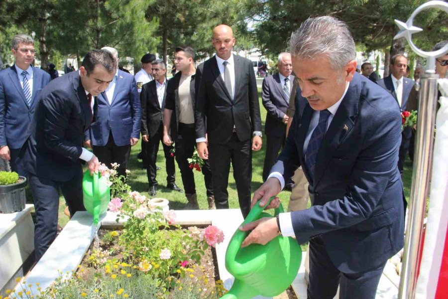 Karaman’da Şehitlik Ziyareti