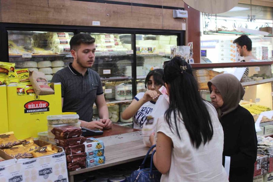 Kurban Bayramı’nda Çikolata Fiyatı 200 Tl’den Başlıyor