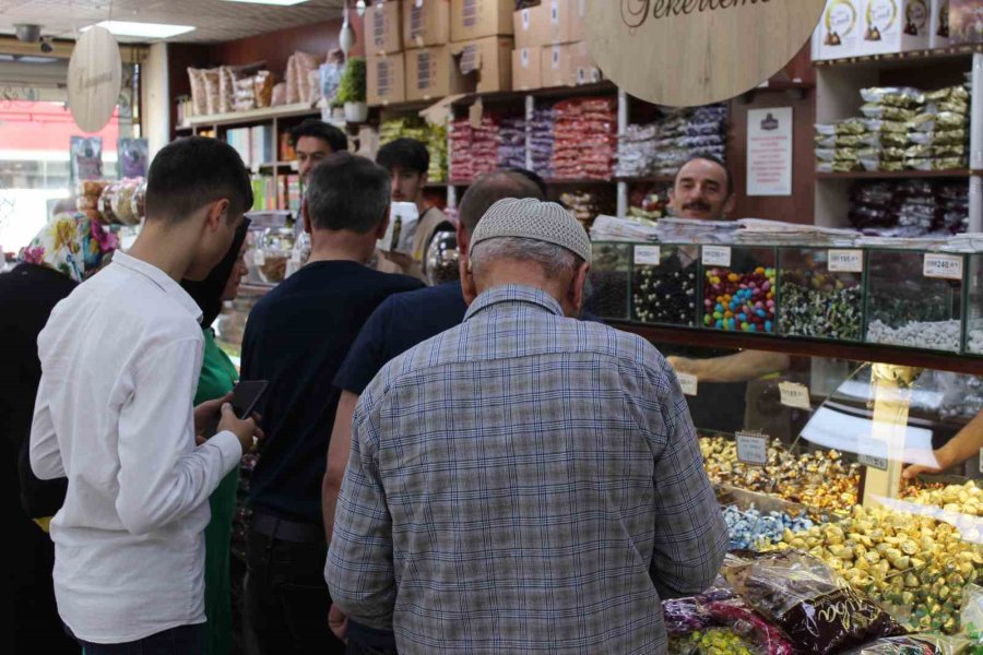Kurban Bayramı’nda Çikolata Fiyatı 200 Tl’den Başlıyor
