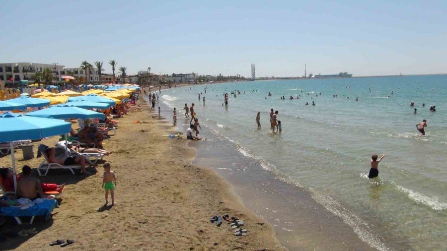 Mersin Sahillerinde Bayram Arifesinde Doluluk Oranı Yüzdü 100 Oldu