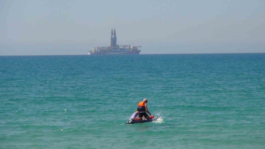 Mersin Sahillerinde Bayram Arifesinde Doluluk Oranı Yüzdü 100 Oldu