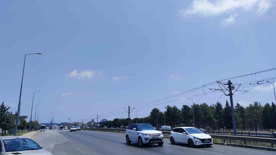 Antalya’nın Tatilcileri Havayolunu Tercih Etti