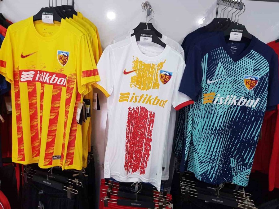 Kayserispor Formaları Satışa Çıkarıldı