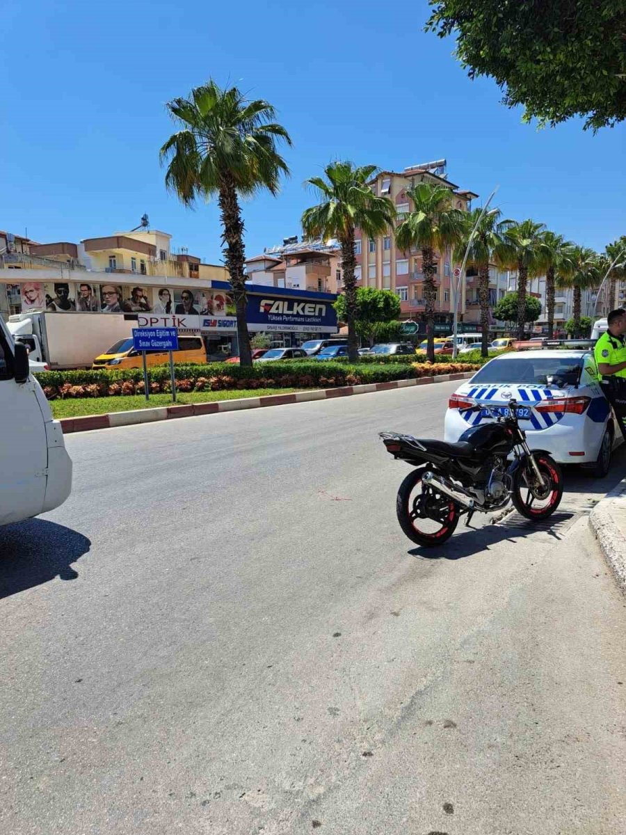 Takmadığı Kask Başına Dert Oldu, 19 Bin 438 Tl Ceza Yedi