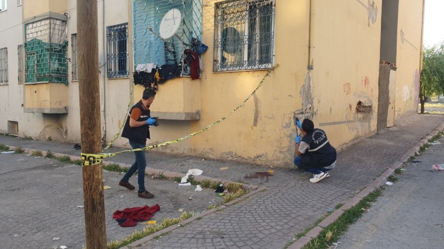 2’nci Kattan Düşen Adam Ağır Yaralandı