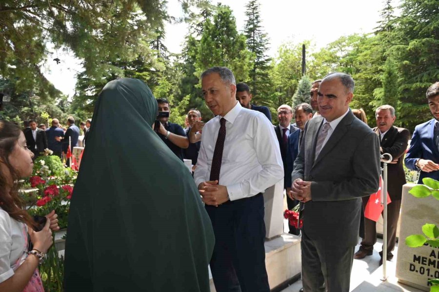 İçişleri Bakanı Yerlikaya Memleketi Konya’da