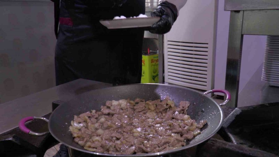 Lezzetli Kavurma İçin Baharata Dikkat