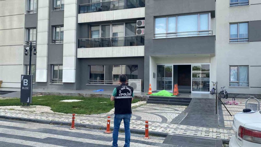 Kaçan Kuşunun Peşinden Ölüme Gitti