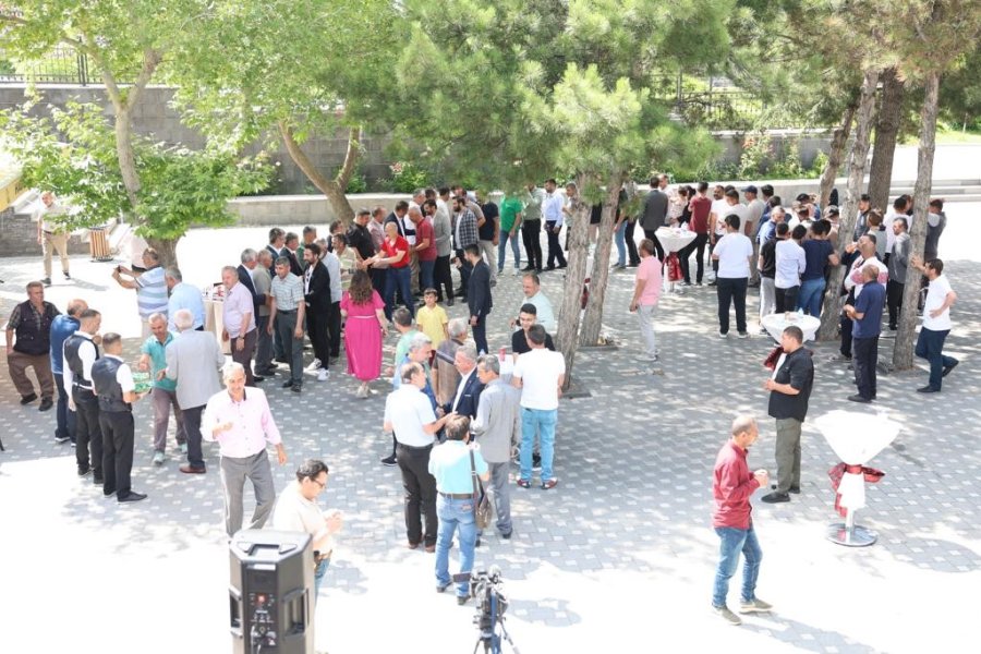 Hacılar’da Geleneksel Bayramlaşma