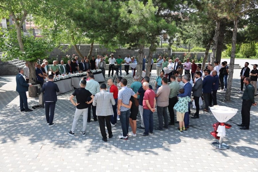 Hacılar’da Geleneksel Bayramlaşma