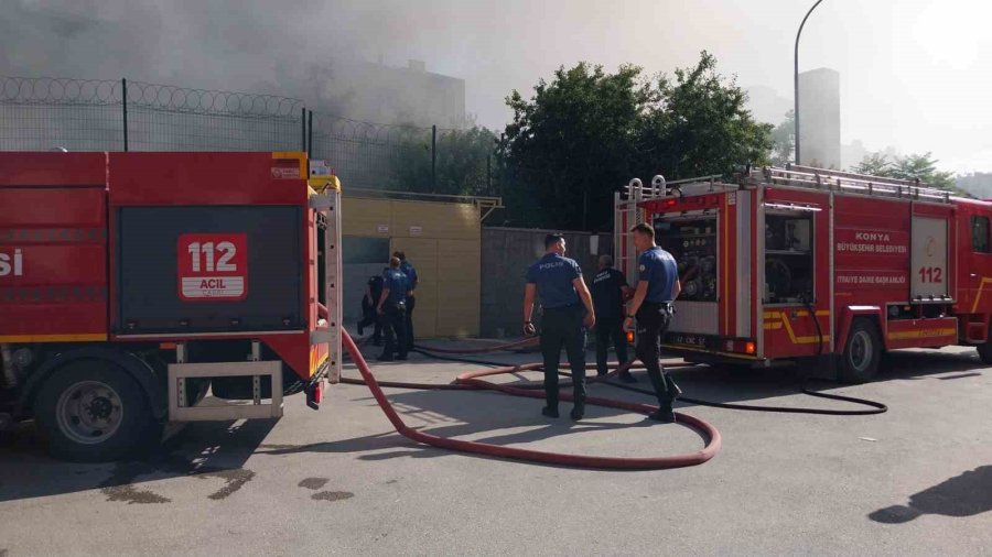 Konya’da Depo Yangını