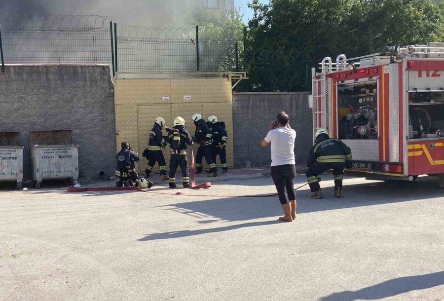 Konya’da Depo Yangını