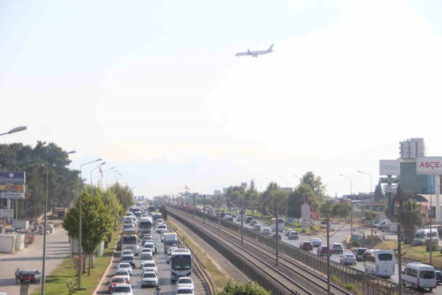 Turizm Kenti Antalya’da Dönüş Trafiği