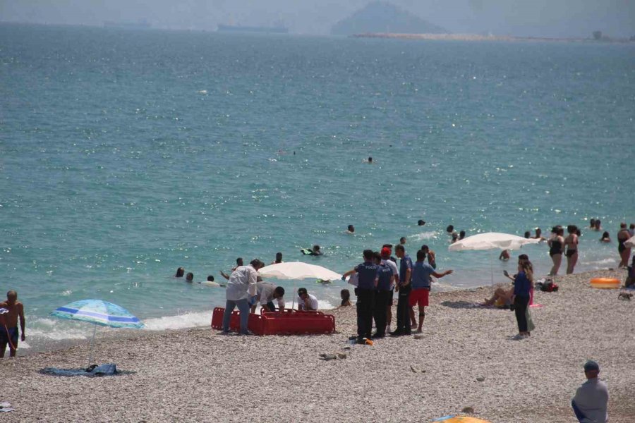 Kuzeni Gözlerinin Önünde Boğularak Hayatını Kaybetti, Gözyaşlarına Boğuldu