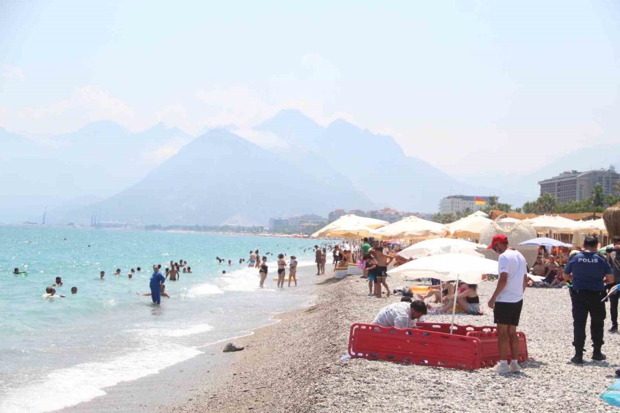 Kuzeni Gözlerinin Önünde Boğularak Hayatını Kaybetti, Gözyaşlarına Boğuldu