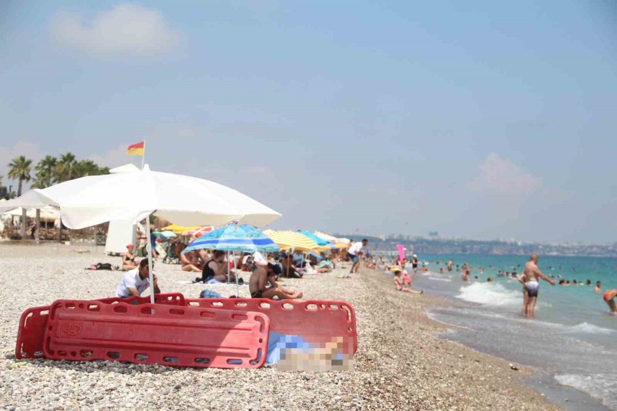 Kuzeni Gözlerinin Önünde Boğularak Hayatını Kaybetti, Gözyaşlarına Boğuldu