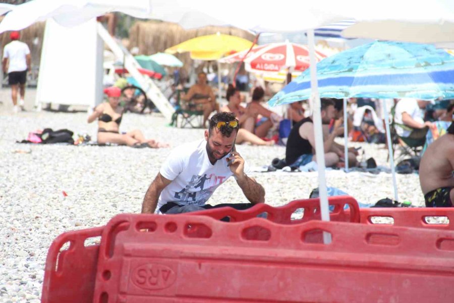 Kuzeni Gözlerinin Önünde Boğularak Hayatını Kaybetti, Gözyaşlarına Boğuldu