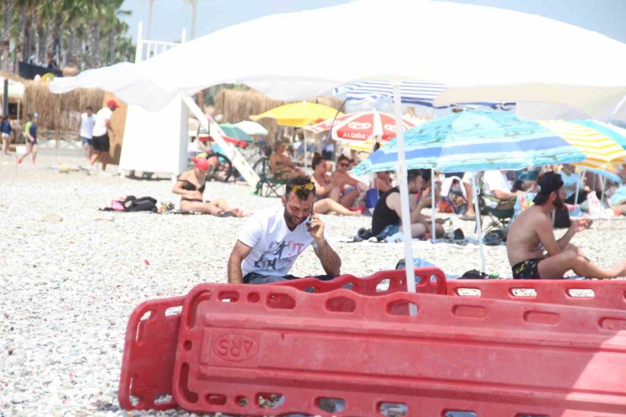 Kuzeni Gözlerinin Önünde Boğularak Hayatını Kaybetti, Gözyaşlarına Boğuldu