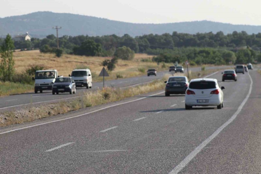 Yeni Konya-antalya Kara Yolunda Bayram Tatili Dönüşü Yoğunluğu
