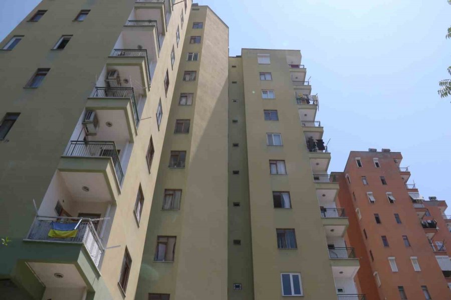 Antalya’da Tapusu Olmayan 66 Daireden Oluşan 26 Yıllık Siteye Mahkemeden Yıkım Kararı