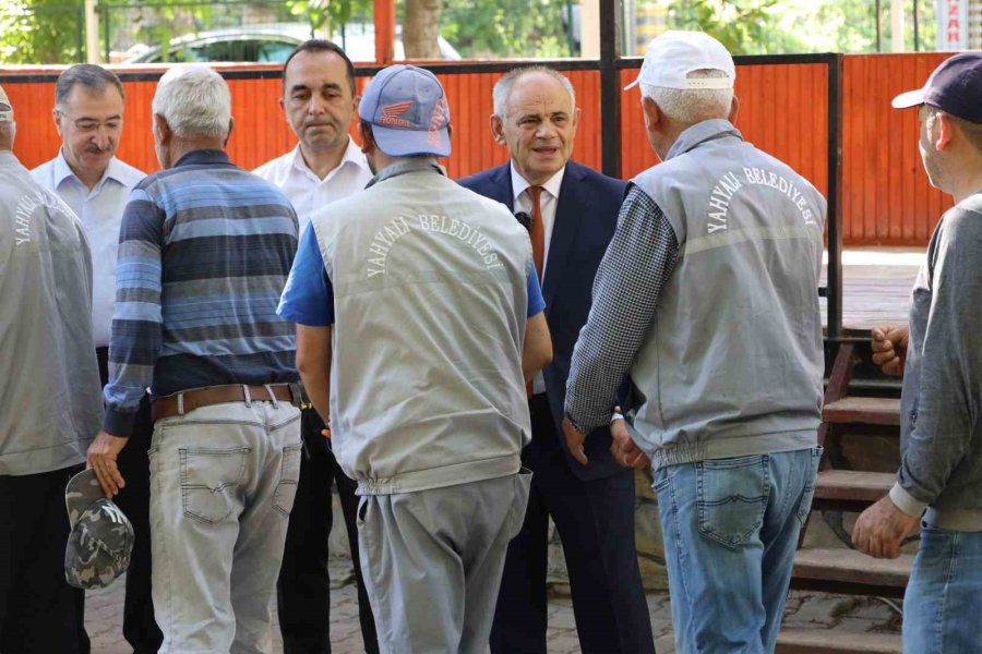 Yahyalı Belediyesi’nde Bayramlaşma Programı Yapıldı