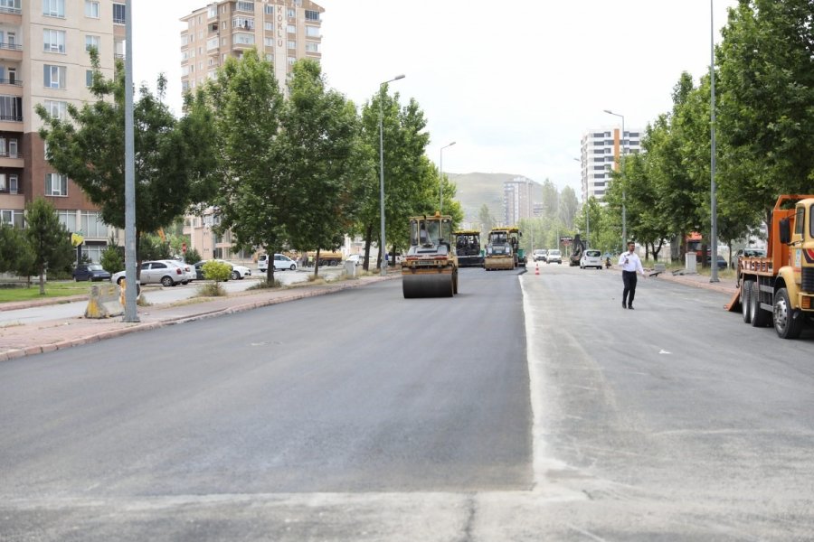 Belsin’de 4 Kilometrelik Yolda Asfaltlama Yapıldı