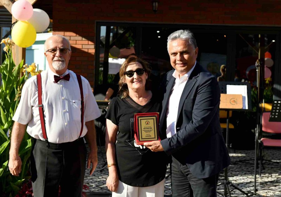 Muratpaşa’nın Yaşlı Evleri Dünyanın İlgisini Çekiyor