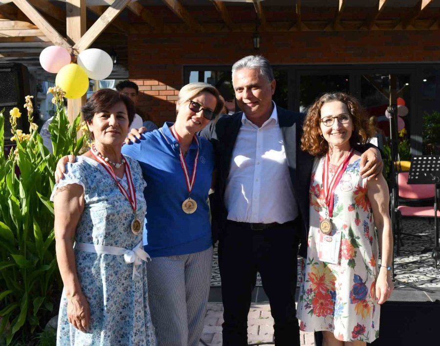 Muratpaşa’nın Yaşlı Evleri Dünyanın İlgisini Çekiyor