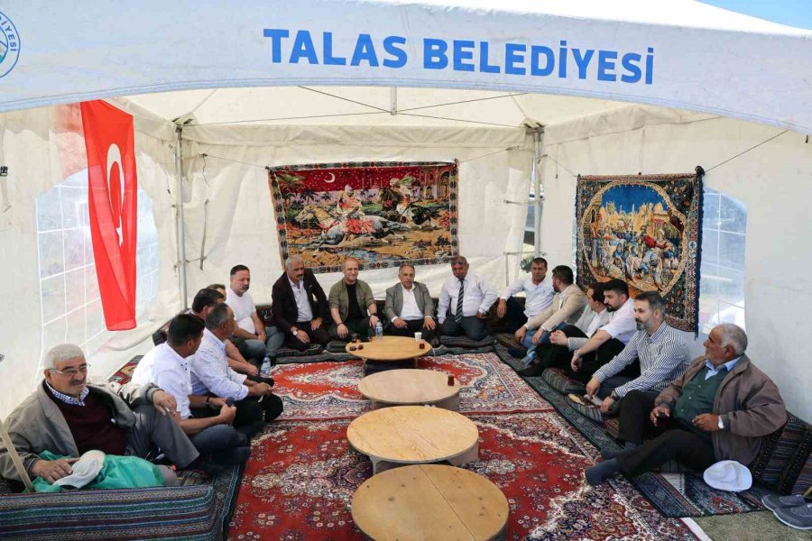 Çatakdere Ve Başakpınar’da Hem Bayramlaşma Hem Şenlik