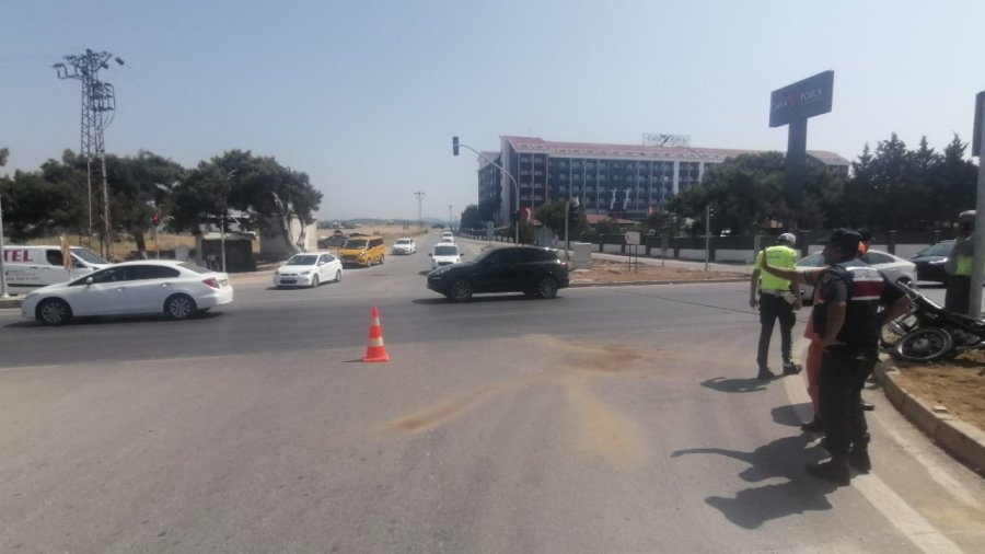 Çalıntı Motosikletle Kaza Yapıp Yaralandılar