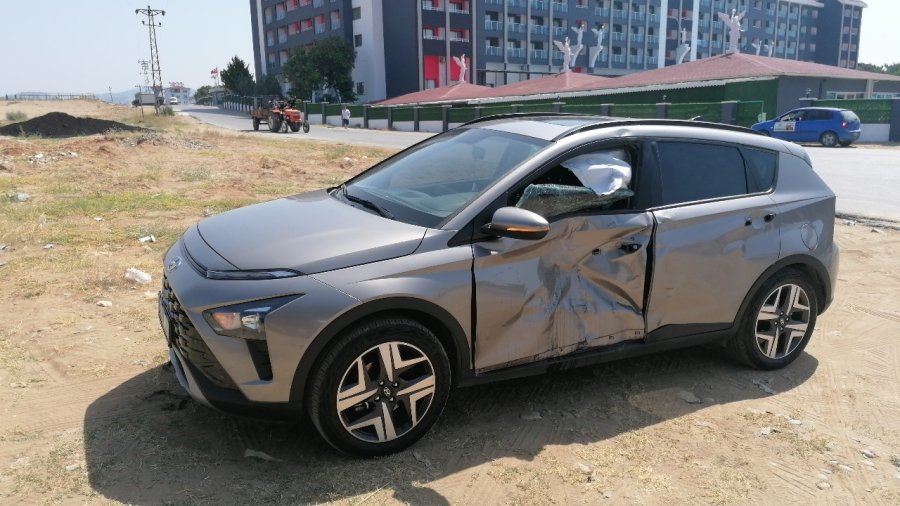 Çalıntı Motosikletle Kaza Yapıp Yaralandılar