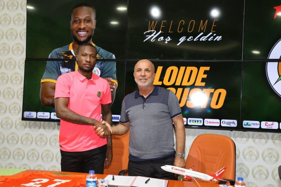 Alanyaspor, Loide Augusto İle 4 Yıllık Sözleşme İmzaladı