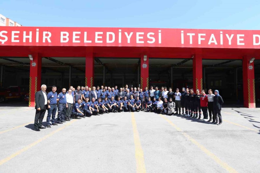 Başkan Büyükkılıç: “kadromuz Sürekli Yenileniyor”