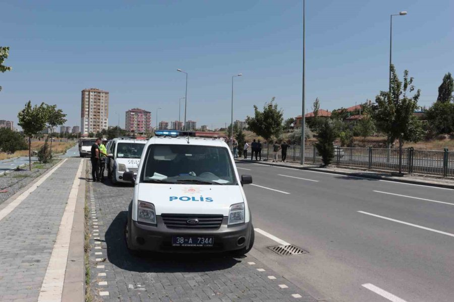Kanala Uçan Otomobilde Can Pazarı