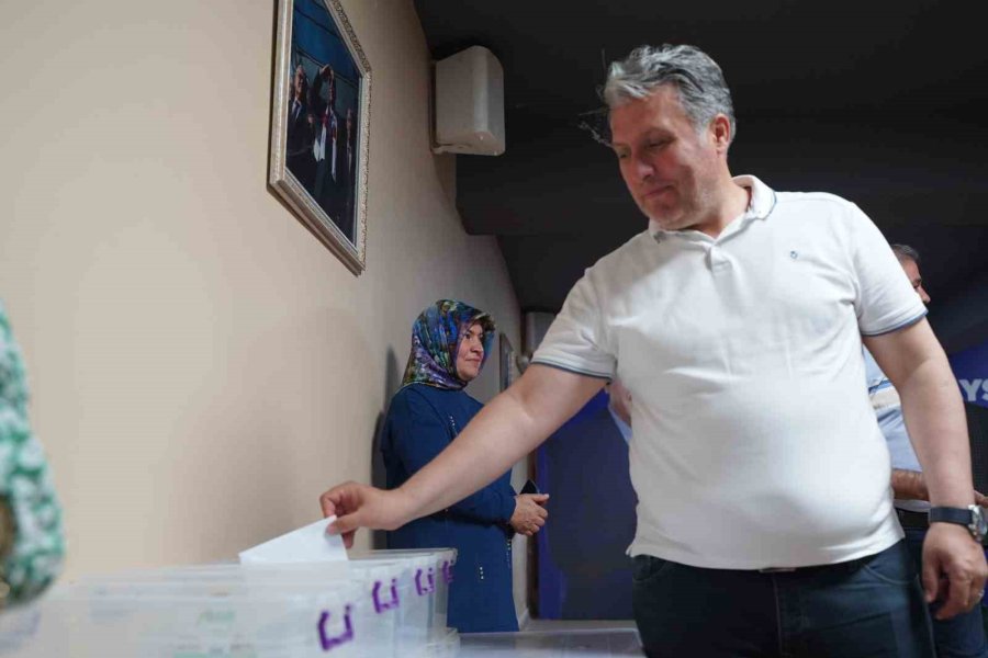 Ak Parti Kayseri İl Başkanlığı’nda ‘temayül Yoklaması’