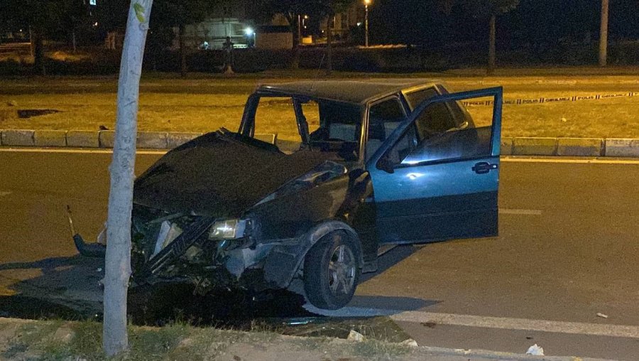 Aksaray’da 2 Otomobil Çarpıştı: 6 Yaralı