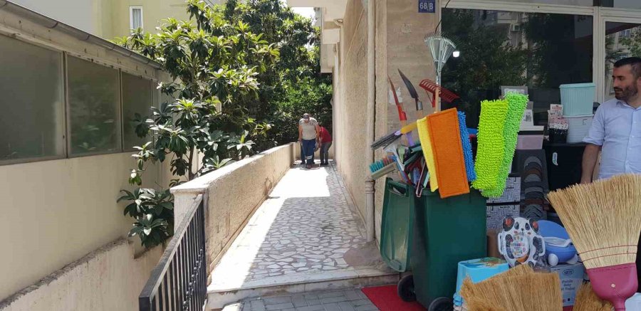 Alman Vatandaşı Evinde Ölü Bulundu