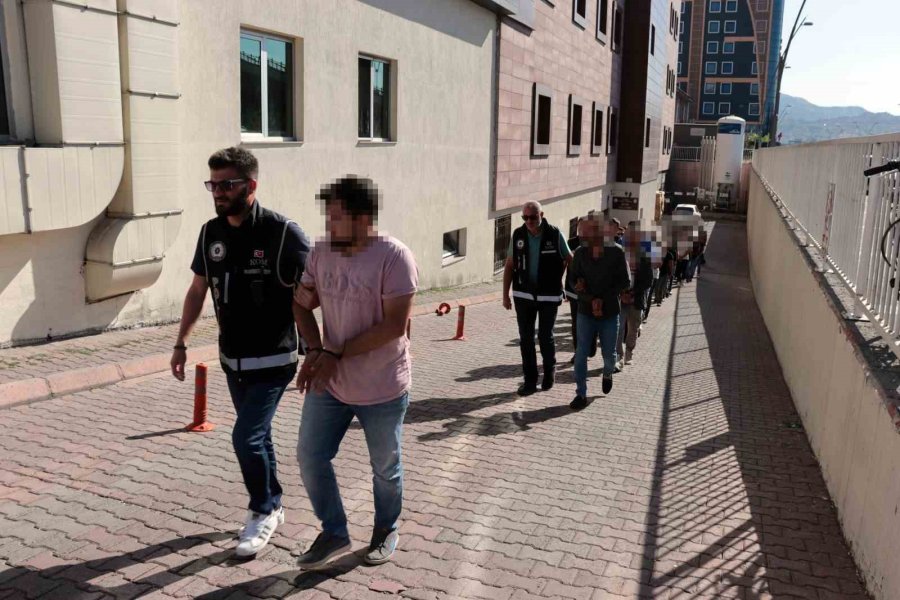 ’siyah İnci’ Operasyonunda 18 Şüpheli Sağlık Kontrolünde