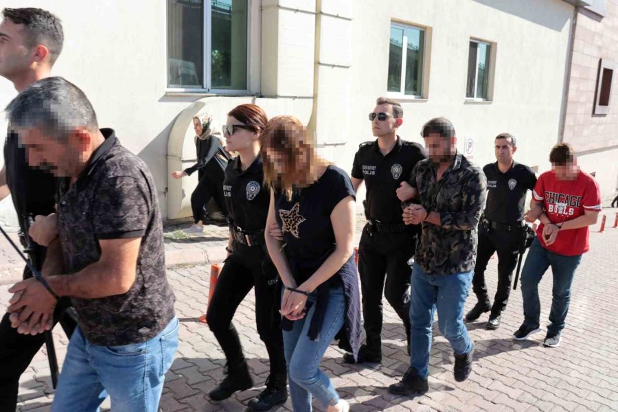 ’siyah İnci’ Operasyonunda 18 Şüpheli Sağlık Kontrolünde