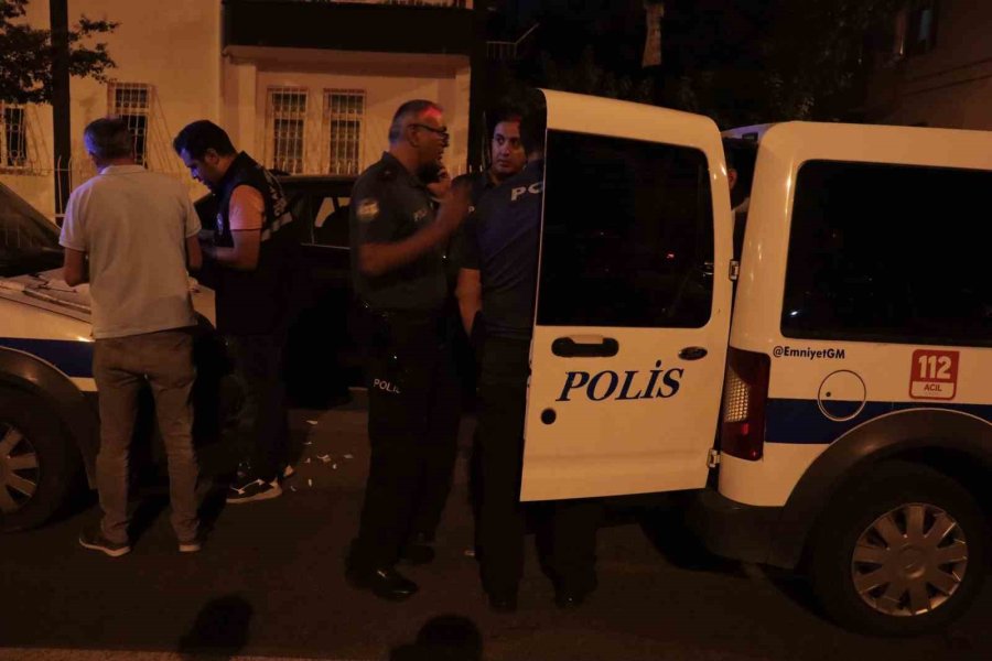 Komşuların Gürültü Kavgasında Kan Aktı: 2 Yaralı