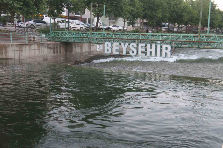 Beyşehir Gölü’nden Konya Ovasına Su Verilmeye Başlandı